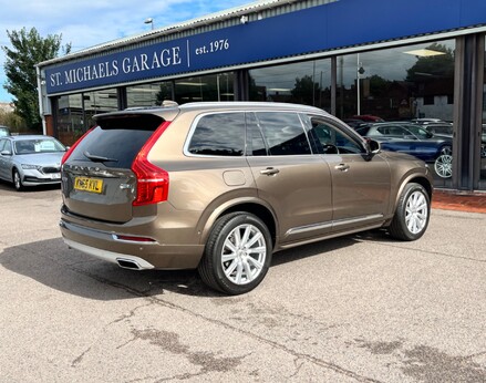 Volvo XC90 D5 INSCRIPTION AWD 8