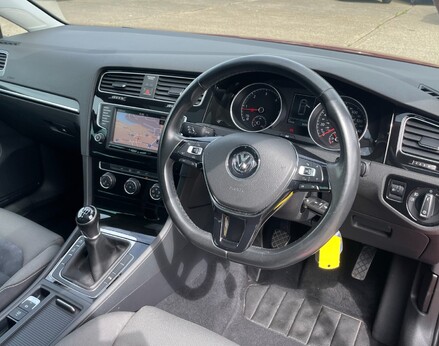 Volkswagen Golf GT EDITION TDI BLUEMOTION TECHNOLOGY 17