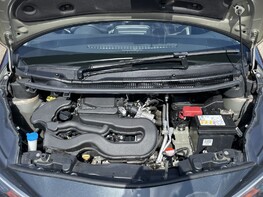 Toyota Aygo VVT-I X-PRESS 7