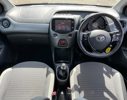 Toyota Aygo VVT-I X-PRESS 2