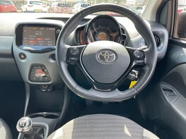 Toyota Aygo VVT-I X-PRESS 18