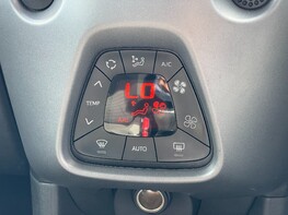 Toyota Aygo VVT-I X-PRESS 32