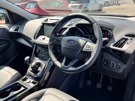 Ford Kuga TITANIUM X 18