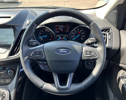 Ford Kuga TITANIUM X 20