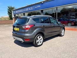 Ford Kuga TITANIUM X 8