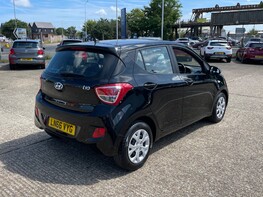 Hyundai i10 SE 8