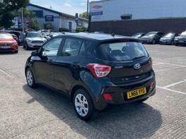 Hyundai i10 SE 9