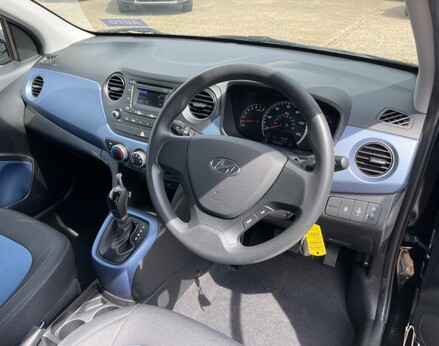 Hyundai i10 SE 17