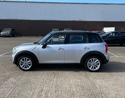 Mini Countryman COOPER 11