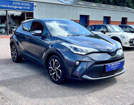 Toyota C-HR DESIGN 4