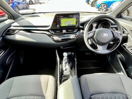 Toyota C-HR DESIGN 2