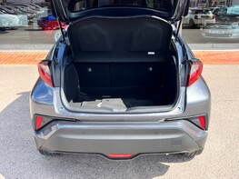 Toyota C-HR DESIGN 58