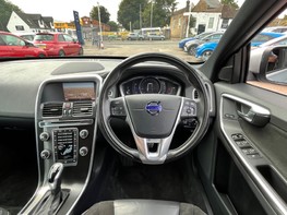 Volvo XC60 D5 R-DESIGN NAV AWD 19