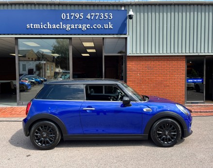 Mini Hatch COOPER CLASSIC 10