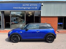 Mini Hatch COOPER CLASSIC 11