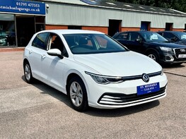 Volkswagen Golf LIFE ETSI DSG 4