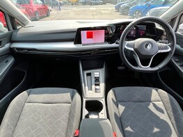 Volkswagen Golf LIFE ETSI DSG 2