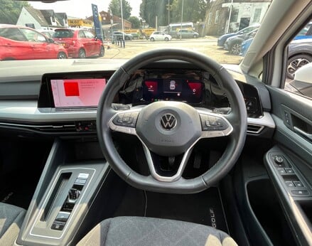 Volkswagen Golf LIFE ETSI DSG 19