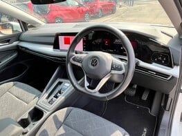 Volkswagen Golf LIFE ETSI DSG 18