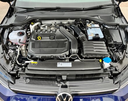 Volkswagen Golf LIFE TSI 7