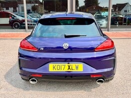 Volkswagen Scirocco R TSI 6