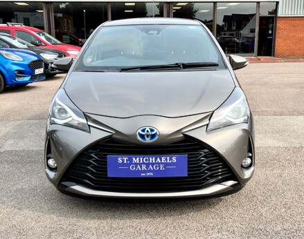 Toyota Yaris VVT-I EXCEL 5