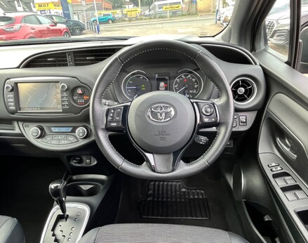 Toyota Yaris VVT-I EXCEL 19