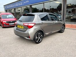 Toyota Yaris VVT-I EXCEL 8