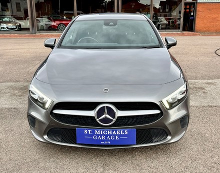 Mercedes-Benz A Class A 180 SPORT 5