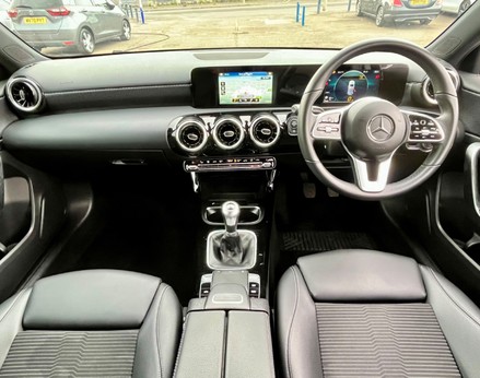 Mercedes-Benz A Class A 180 SPORT 2