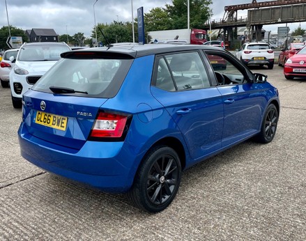 Skoda Fabia COLOUR EDITION TSI 8