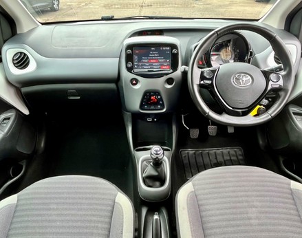 Toyota Aygo VVT-I X-TREND 2