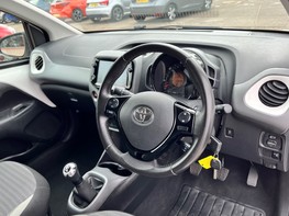 Toyota Aygo VVT-I X-TREND 18