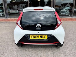 Toyota Aygo VVT-I X-TREND 6