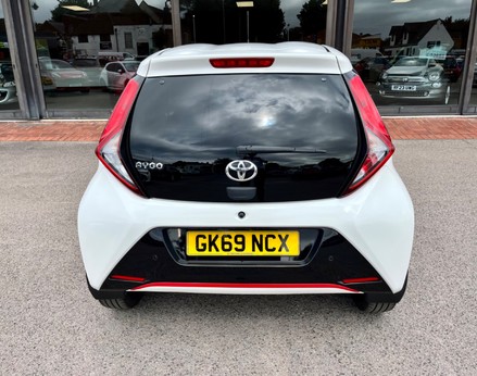 Toyota Aygo VVT-I X-TREND 6