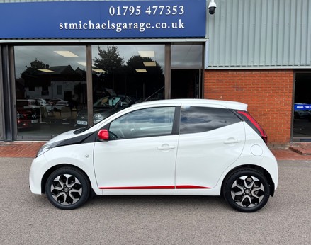 Toyota Aygo VVT-I X-TREND 11