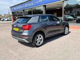 Audi Q2 TFSI S LINE 8