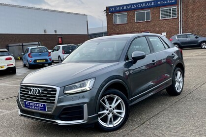 Audi Q2 TFSI S LINE