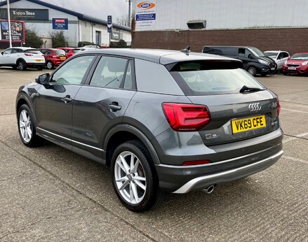 Audi Q2 TFSI S LINE 9