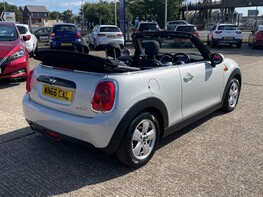 Mini Convertible COOPER 8