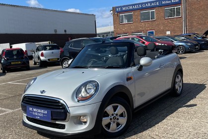 Mini Convertible COOPER