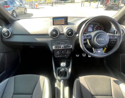 Audi A1 SPORTBACK TFSI S LINE NAV 2