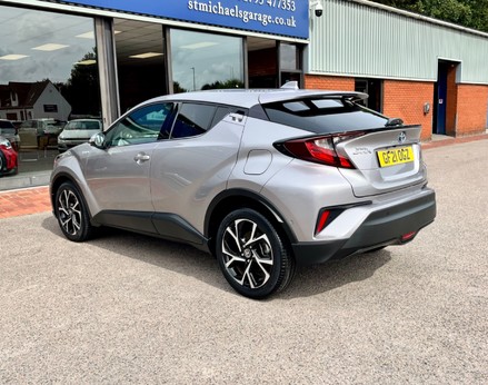 Toyota C-HR DESIGN 9