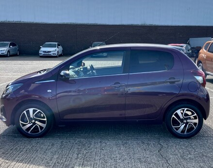 Peugeot 108 ALLURE 9