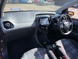 Peugeot 108 ALLURE 23