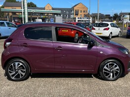 Peugeot 108 ALLURE 8