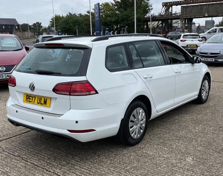 Volkswagen Golf S TDI BLUEMOTION TECHNOLOGY 8