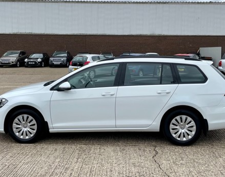 Volkswagen Golf S TDI BLUEMOTION TECHNOLOGY 11