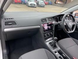 Volkswagen Golf S TDI BLUEMOTION TECHNOLOGY 24