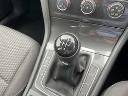 Volkswagen Golf S TDI BLUEMOTION TECHNOLOGY 39